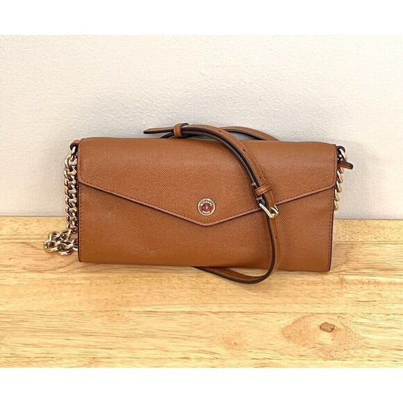 Michael Michael Kors Jet Set Charm Brown Envelope Phone Crossbody Luggage
